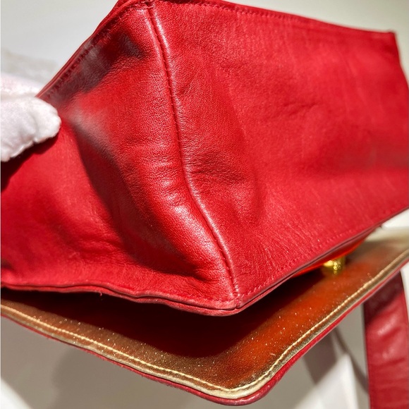 FRED HAYMAN Beverly Hills Crossbody Leather bag, flap over, Red - Picture 7 of 15